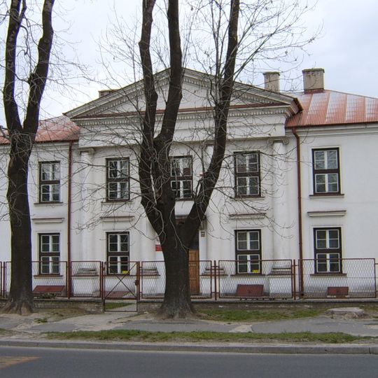 Zespół dawnej poczty z oficynami