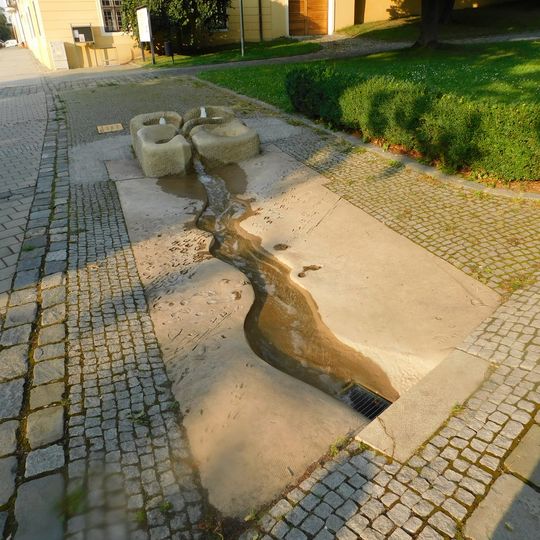 Fontána v parku před kostelem svatého Bartoloměje v Napajedlech