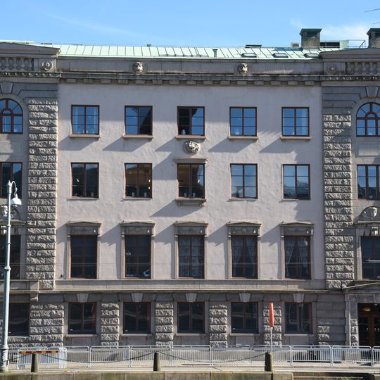 Södra Hamngatan 19-21