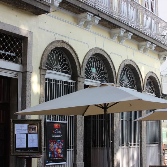 Cais de Oriente