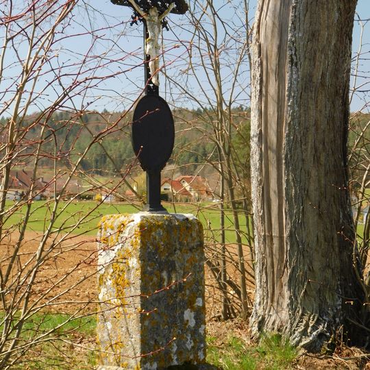 Shrine of the crucifixion on the St 2685 near Leutzdorf