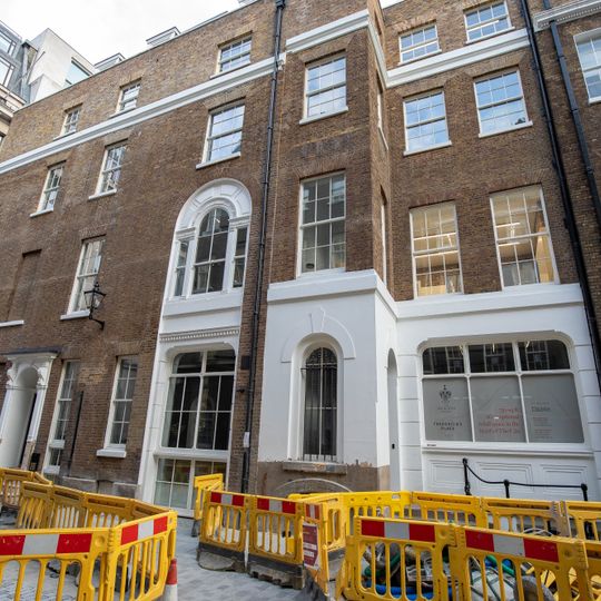 7, Frederick's Place Ec2