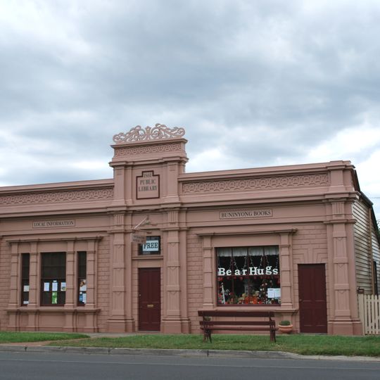 Buninyong Public Library