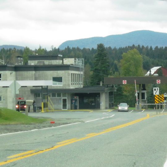Norton–Stanhope Border Crossing