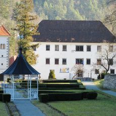 Polhov Gradec Castle