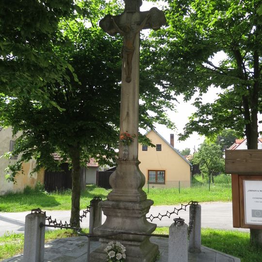 Kříž v Knínici