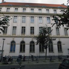Lehrerwohnhaus und Hilfsschule Zellestraße 12