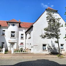 Albert-Kuntz-Straße 21