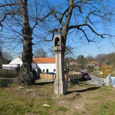 Kamenná zvonička v Louňovicích