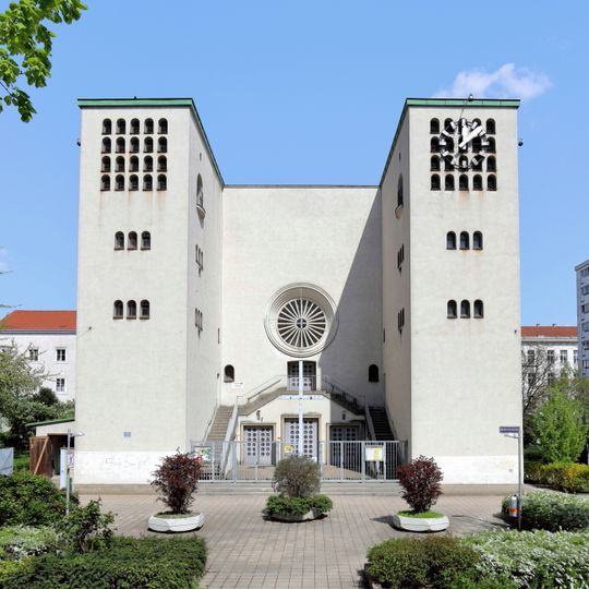 Pfarrkirche Königin des Friedens