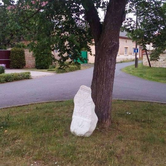 Památník v Nesuchyni