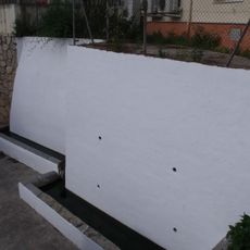 Fountain and Watering Trough de Baix