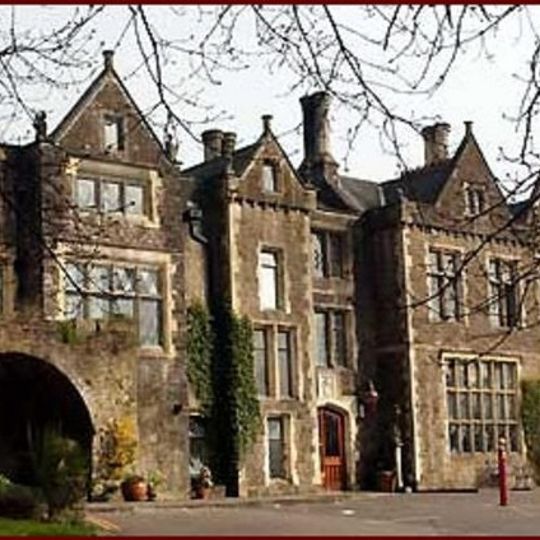 Miskin Manor