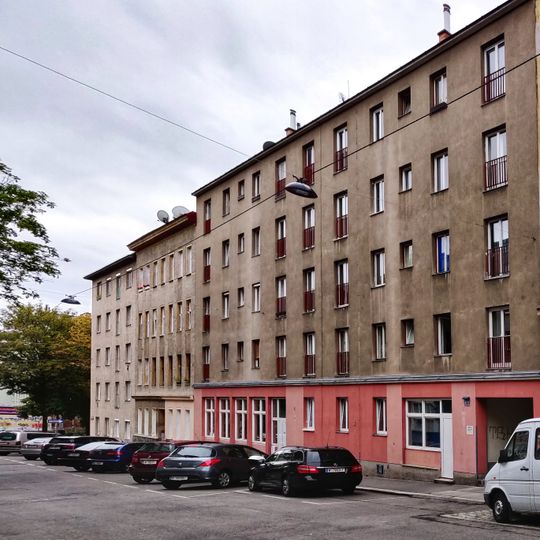 Gemeindebau Braunhirschengasse 33-37