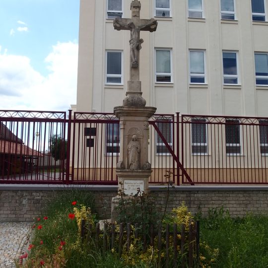 Kříž u kaple svatého Rocha ve Strážnici