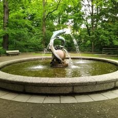 Arthur Menge fountain