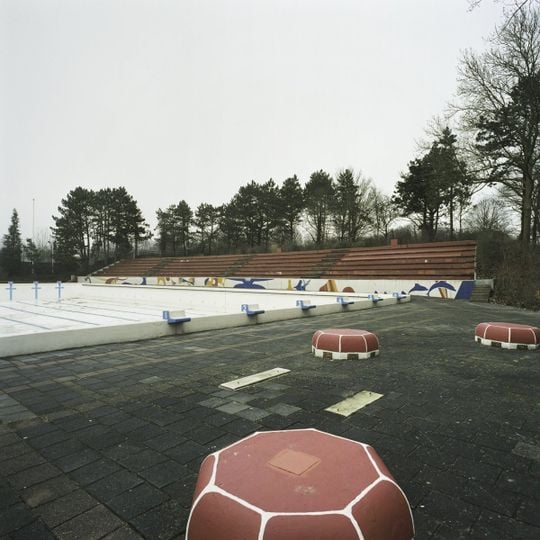 Grote zittribune van zwembad De Papiermolen