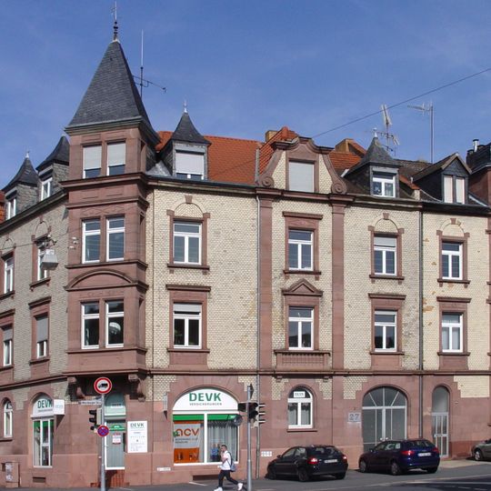 Mietwohnhaus