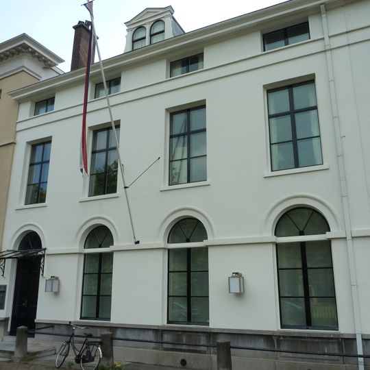 Koninginnegracht 32, The Hague