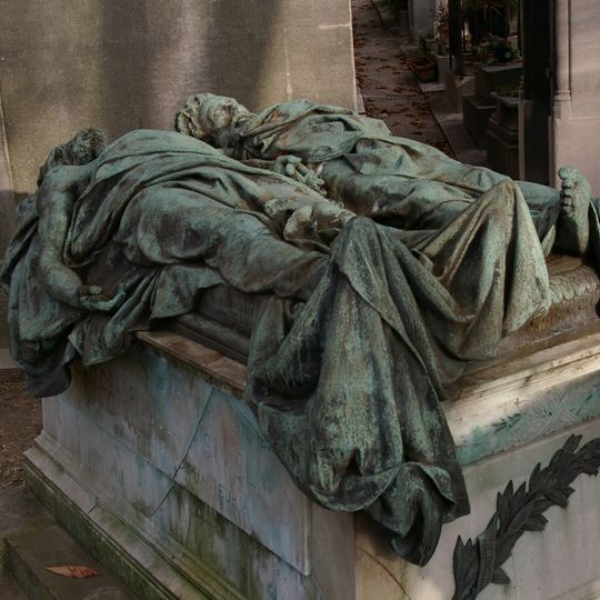 Grave of Joseph Croce-Spinelli and Théodore Sivel
