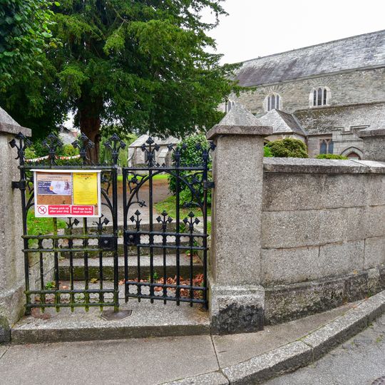 Walls And Gates Surrounding Churchyard Of St Bartholomew, To North, South And West