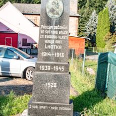Pomník padlým v České Třebové v místní části Lhotka