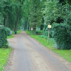 Zwaluwenburg: entree