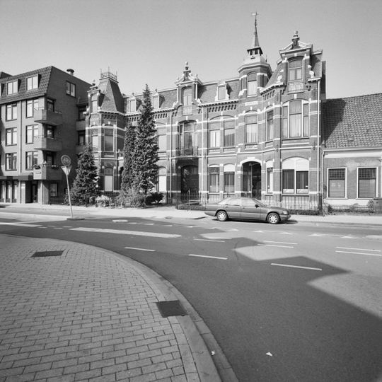 Wilhelminapark 36, Tilburg