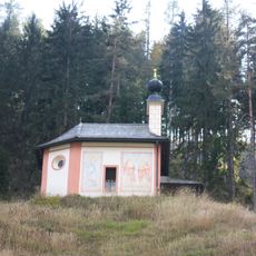 Kreuzwegkapelle hl. Johannes, Kreuzen