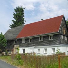 Obere Dorfstraße 3; 5