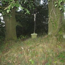 Kříž u Mezilesí u rozcestí polních cest