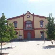 Edifici de les Escoles i l'Ajuntament