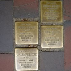 Stolperstein en memoria de Erika Rieder