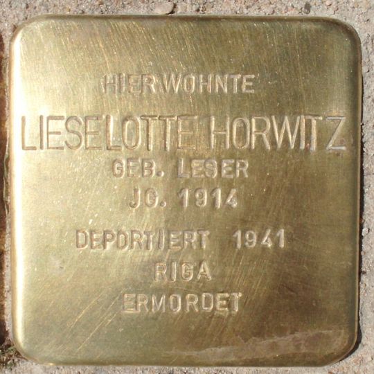 Stolperstein en memoria de Lieselotte Horwitz
