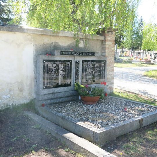 Pomník padlým v 1. světové válce na hřbitově v Lounech