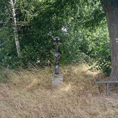 Kříž jižně od Mladé Vožice u Dubiny