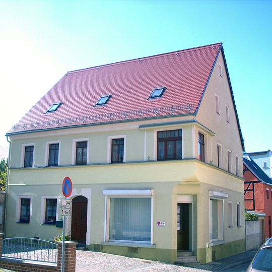 Wohnhaus in Ecklage mit Laden Goethestraße 5