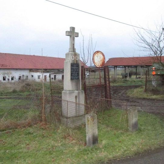 Kříž v Újezdci u vrat
