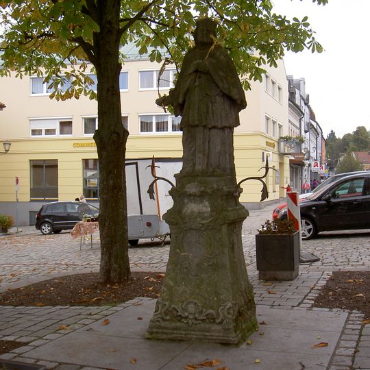 Figur des hl. Nepomuk