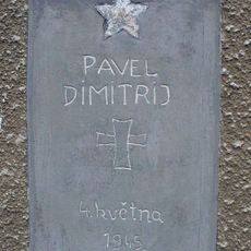 Pamětní deska Pavlu Dimitrijovi na budově nádraží v Hřivicích