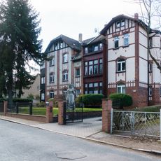 Doppelwohnhaus in offener Bebauung Am Schmiedehöfchen 10; 12