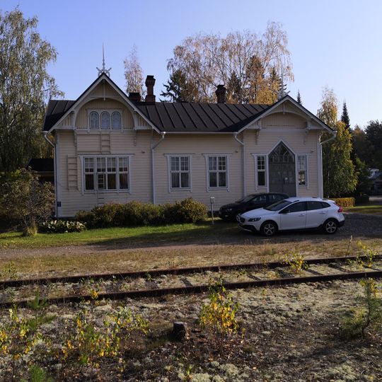Putikko railway station building