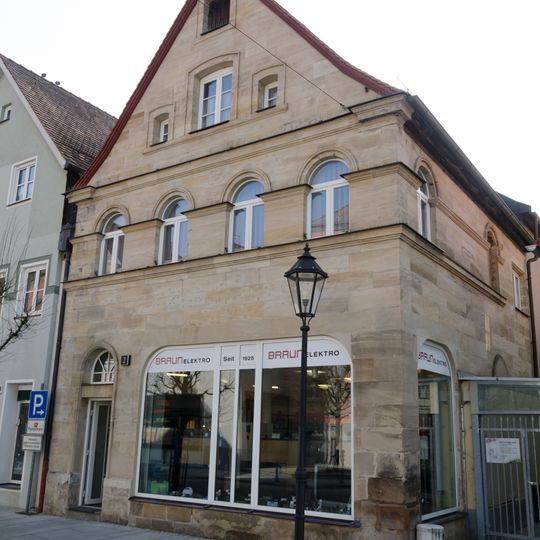 Weißenburger Straße 2
