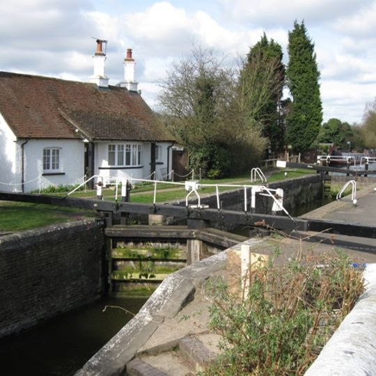 Lock House And Adjoining Lock Cottage At Lock No 46 On Grand Union Canal