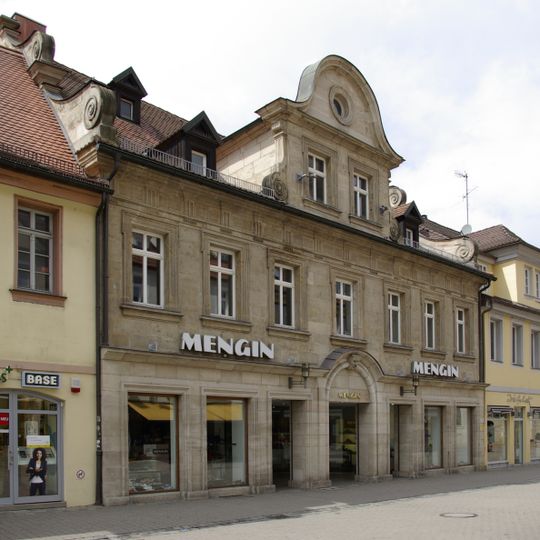 Großsches Haus, ehemaliges Palast der Groß von Trockau