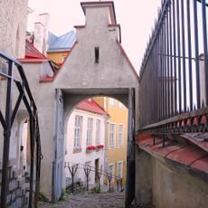 Lühike jalg gate tower