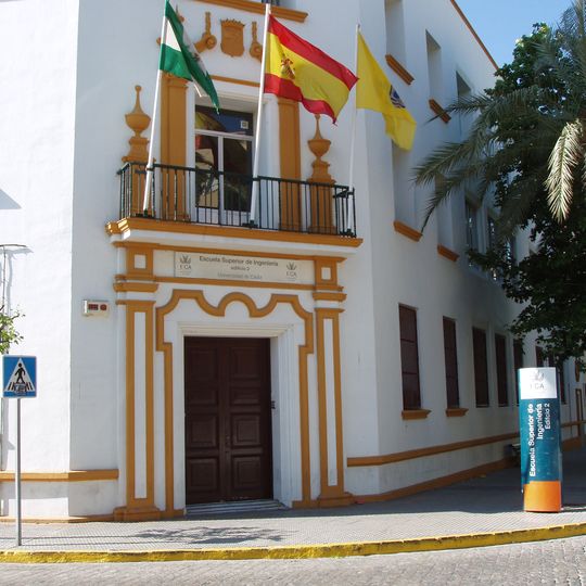 Escuela Superior de Ingeniería I