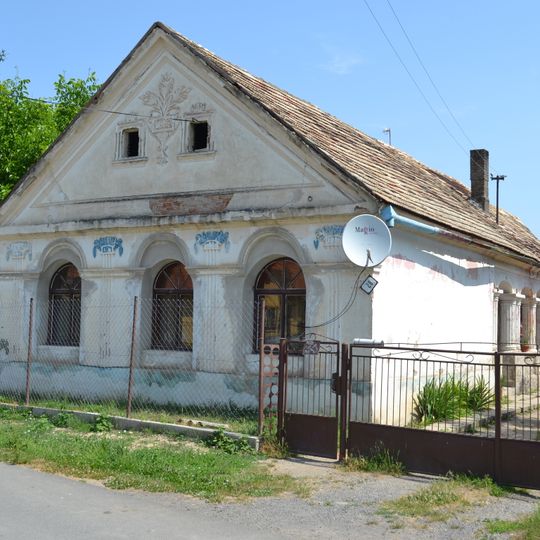 Roľnícka usadlosť, dom ľudový