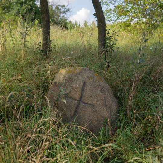 Křžový kámen severně od Zakřan