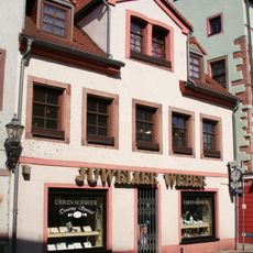 Wohnhaus in halboffener Bebauung